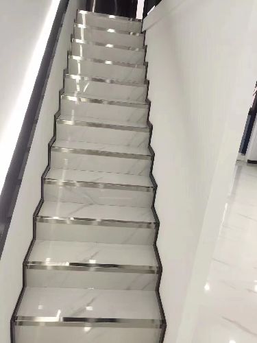 ȺR|̖[FAD6B449B9913B0F4B4FD427E2C63681]