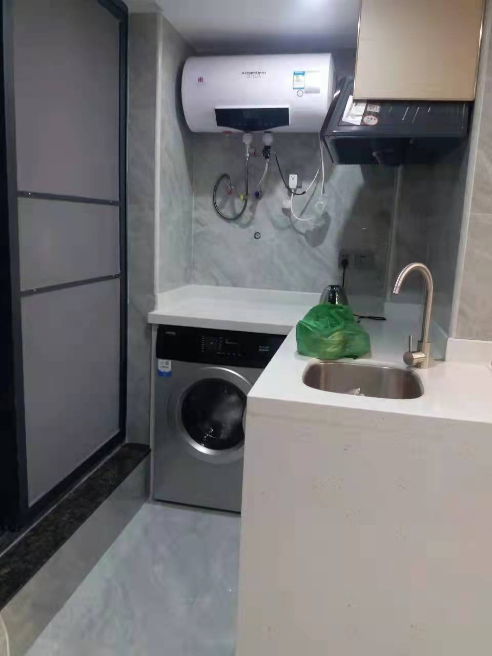 AV|̖[E06B4C9725828070309FACD5BABA3066]