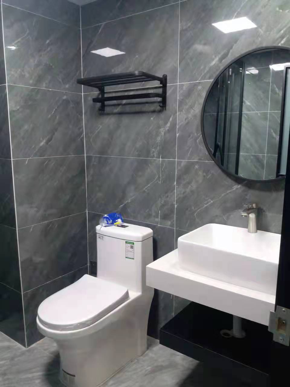 AV|̖[E06B4C9725828070309FACD5BABA3066]
